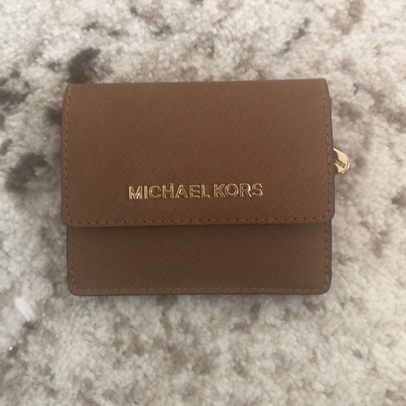 Michael Kors Handbags - NWOT Michael Kors wallet